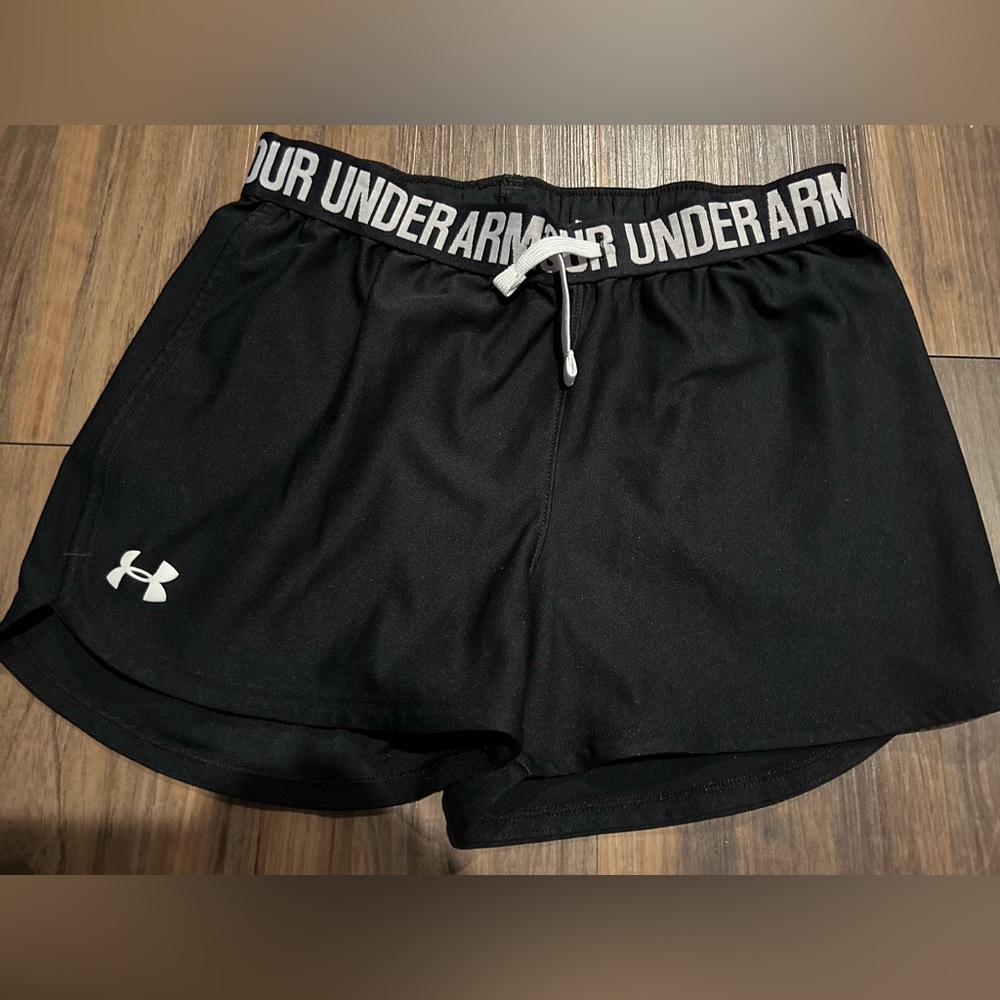 Black Nike running shorts